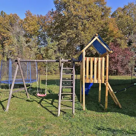 Mit Privatpool Fuer 10 Personen Ca 160 Qm In Batlug, Istrien Binnenland Von Istrien
