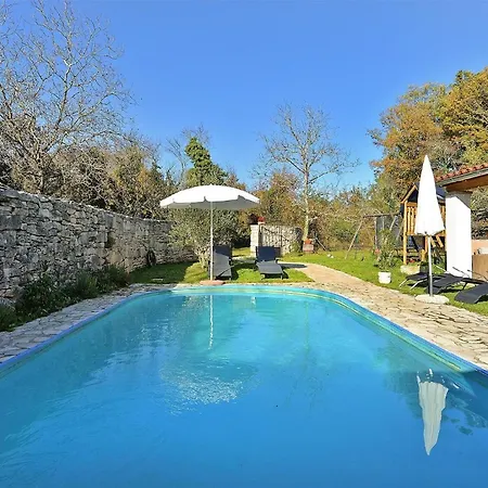Дом отдыха Mit Privatpool Fuer 10 Personen Ca 160 Qm In Batlug, Istrien Binnenland Von Istrien *